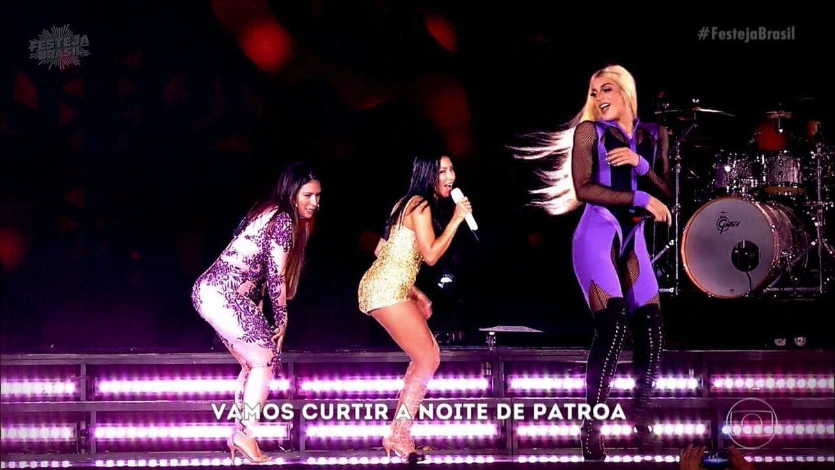 shakira e ivete exatamente assim: