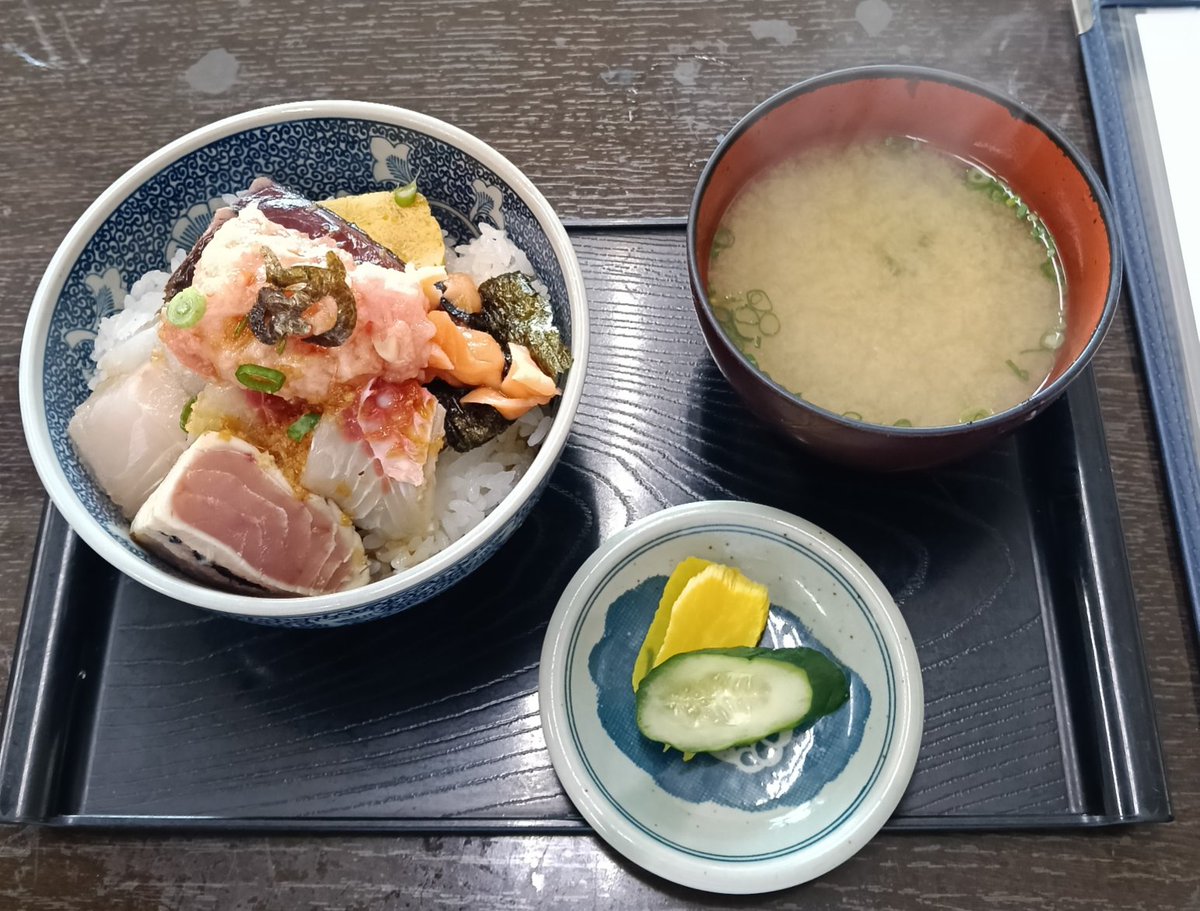 ロジャーズ tweet media