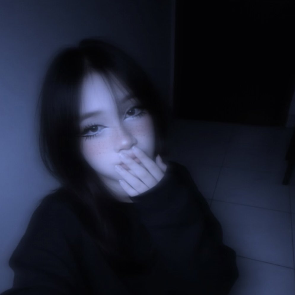 Xim /•᷅‎‎•᷄\੭ tweet media