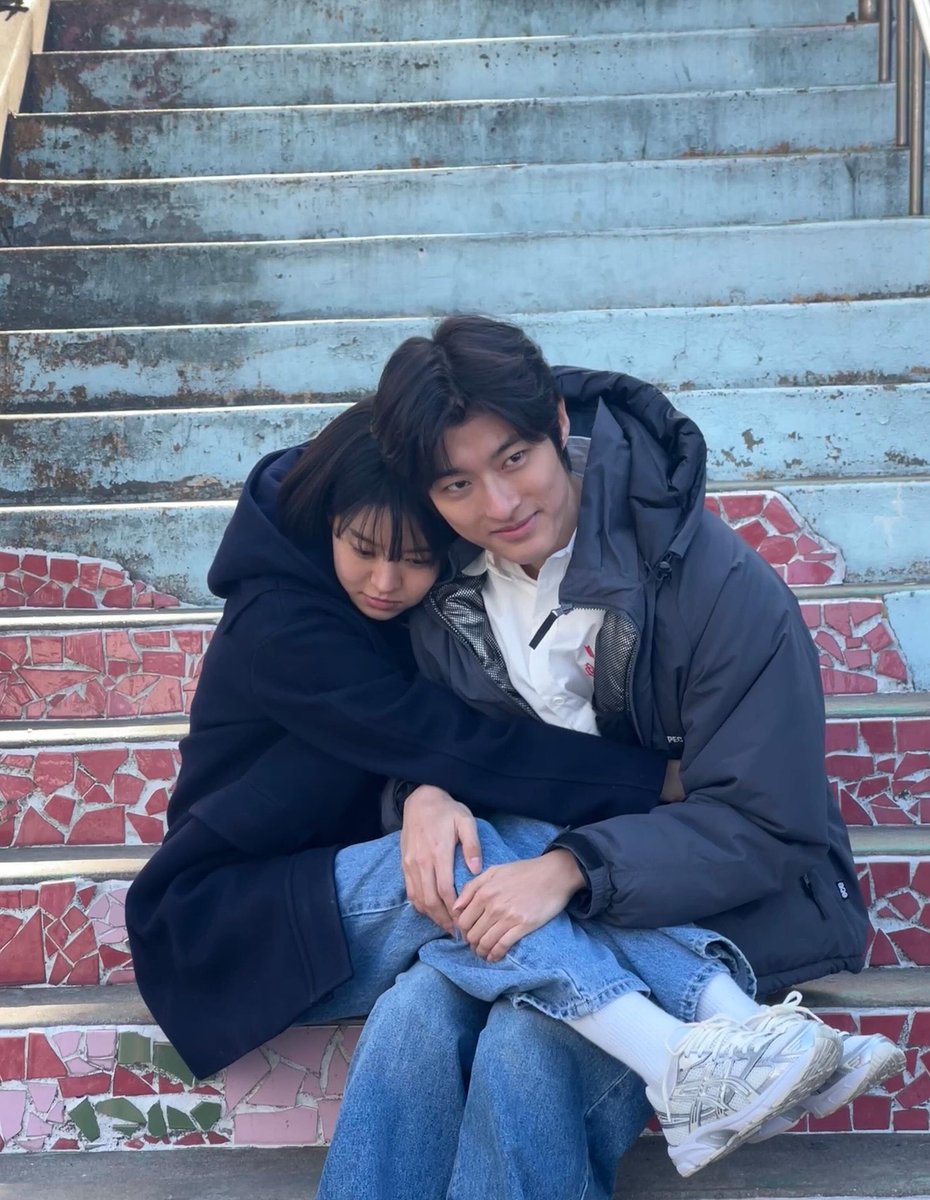 𝐹𝒶𝓇𝒶𝒽 ♡ tweet media