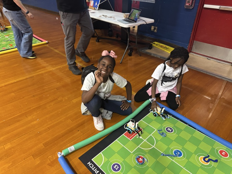 hearnehusky's tweet photo. More pictures of these dynamic kids from this weekend https://t.co/HfxlQJi7NH