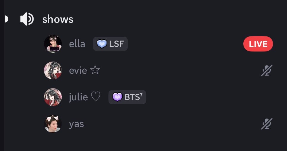 julie ♡ tweet media