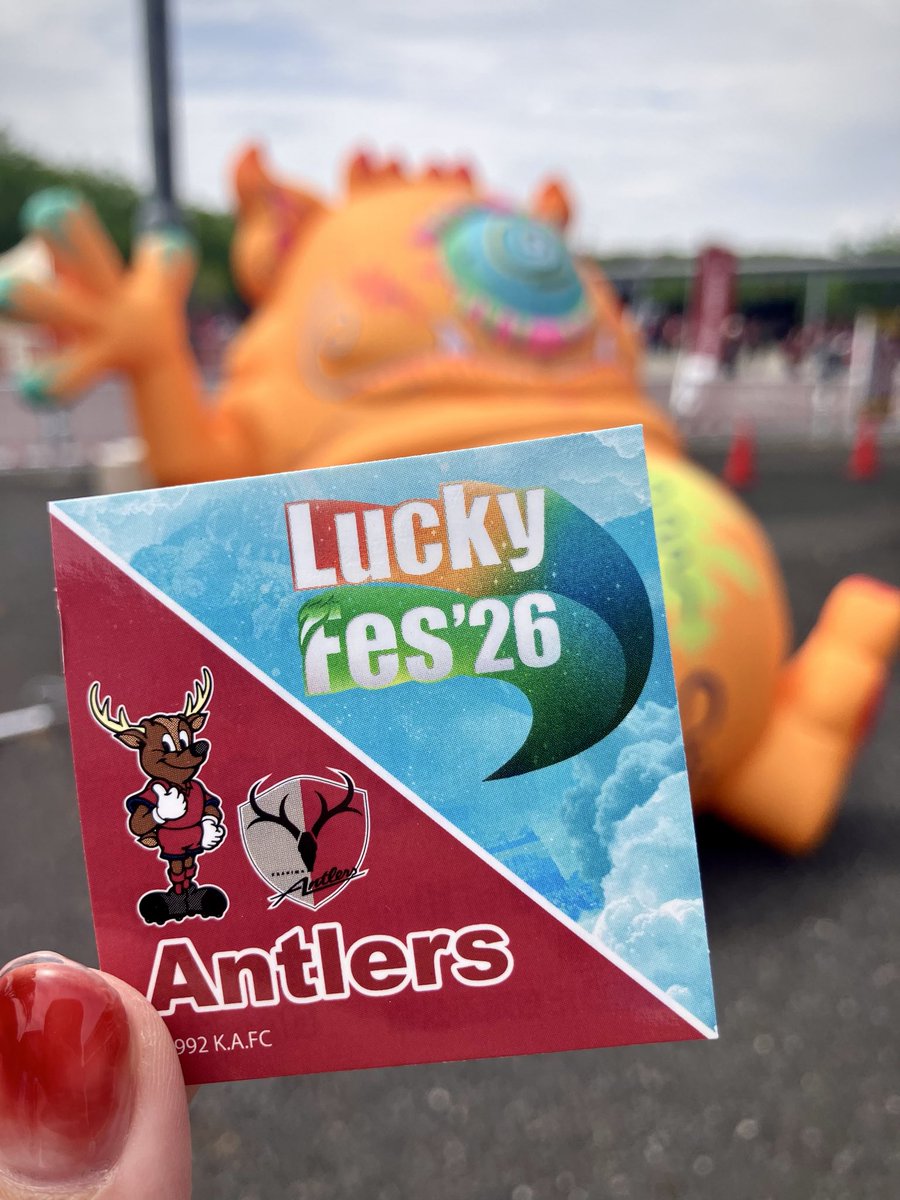 LuckyFes tweet media