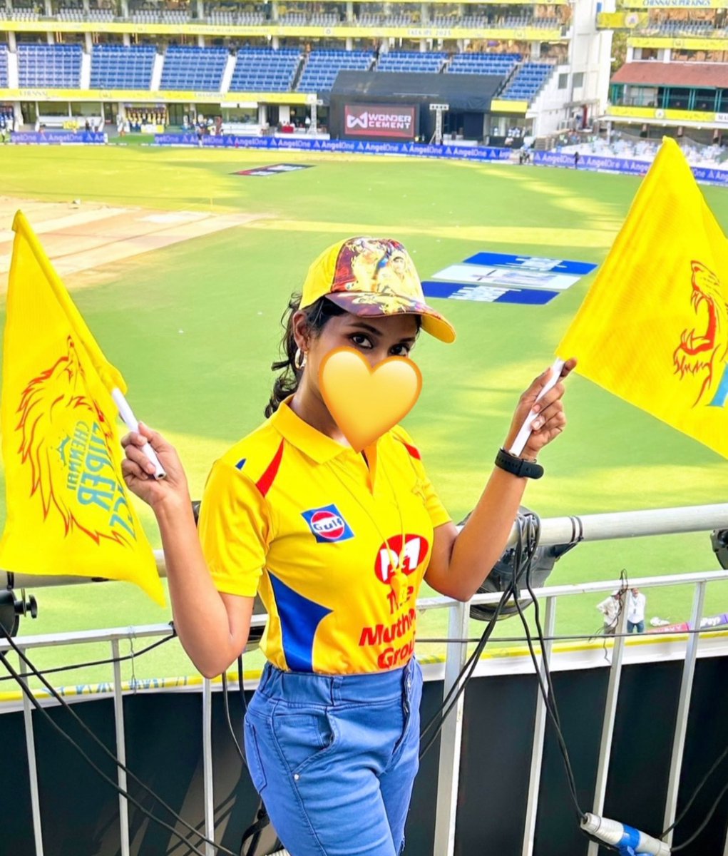 delulu_devill's tweet image. #Yellove🫴🏻💛