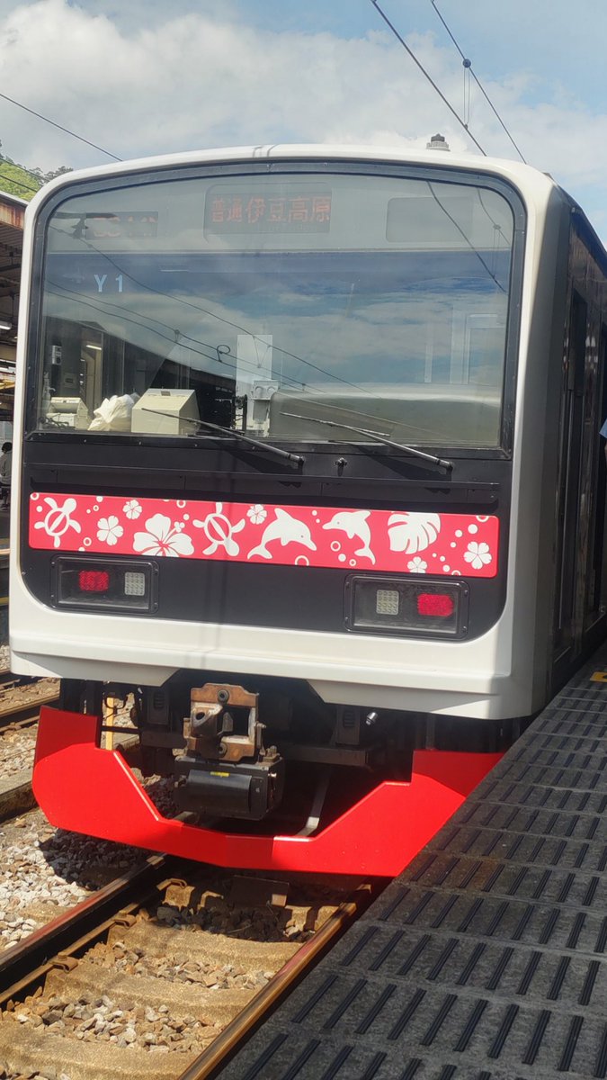 たつき tweet media
