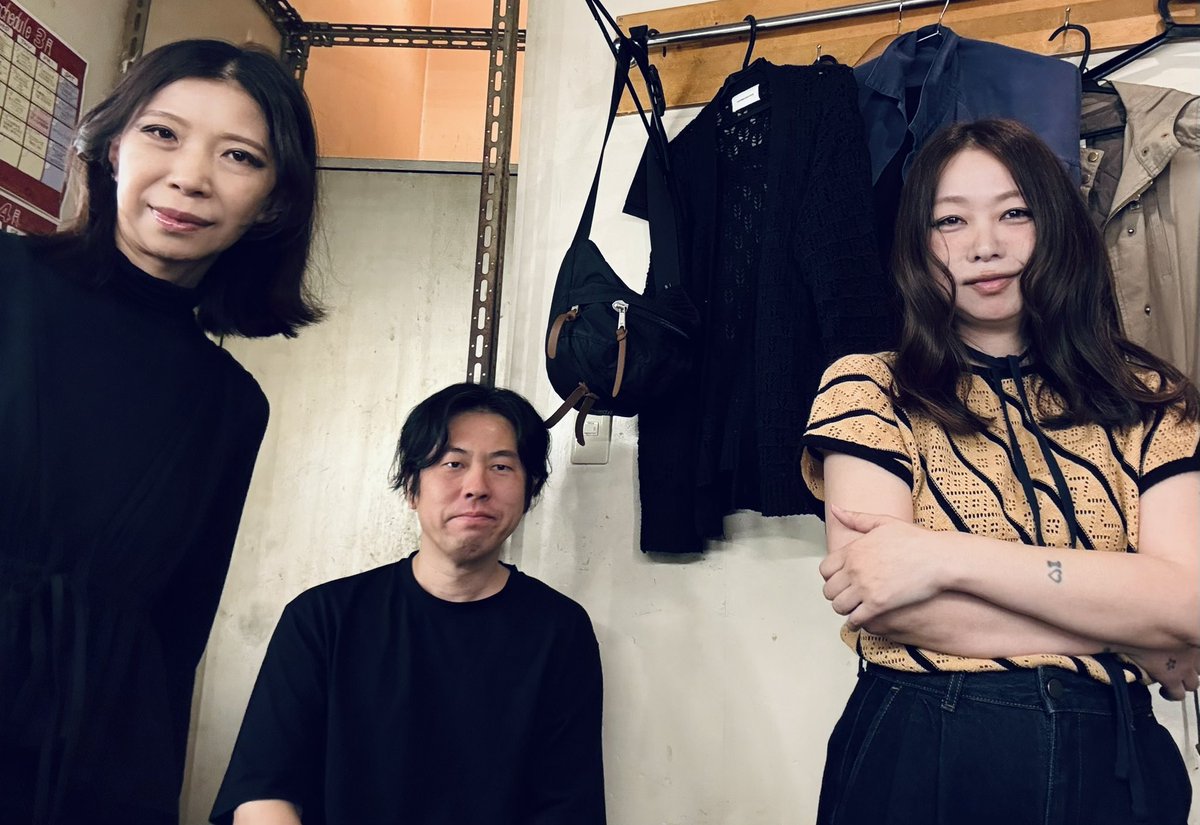 遅くなっちゃったけど、red cloth 来てくれた皆さんどうもありがとう。ayutthayaありがとう素敵だった。今月はまたすぐライブです。来てねー