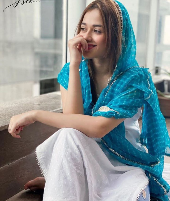Naazla tweet media