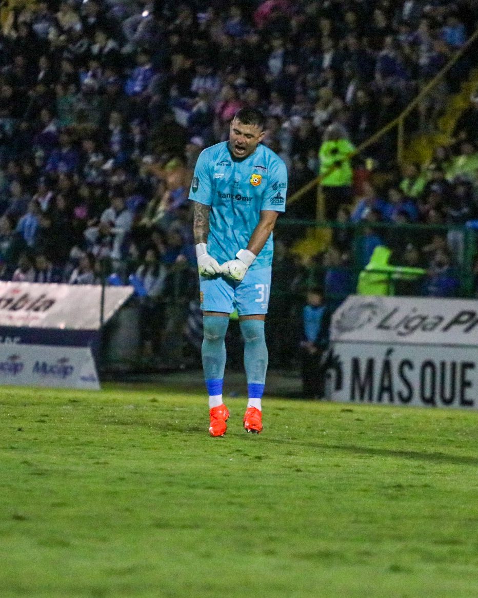 ADNROJIAMARILLO's tweet image. 🔴🟡 #CSH | 🔚 El Club Sport Herediano golpea primero en el juego de ida de la semifinal, con victoria por la mínima en el "Fello"Meza ante el Cartaginés de 0 a 1.❤️💛🔥⚽

⚽ Elías Aguilar

#CSC 0-1 #CSH

📸 :Fuente @piedra_photo. 

#SomosÚnicos #CSH #paginaadnrojiamarillo1921