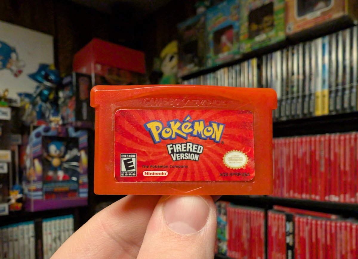 Robot__Turkey's tweet image. The intro for Pokémon FireRed is nostalgic to the original, but more upbeat and kick ass.

I might still prefer the original chiptune, but I love this almost as much.

#Pokemon #GameBoy #RetroGaming