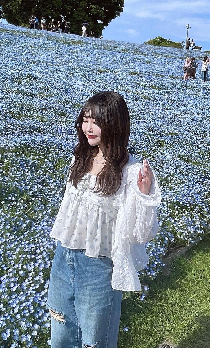 まなみん tweet media