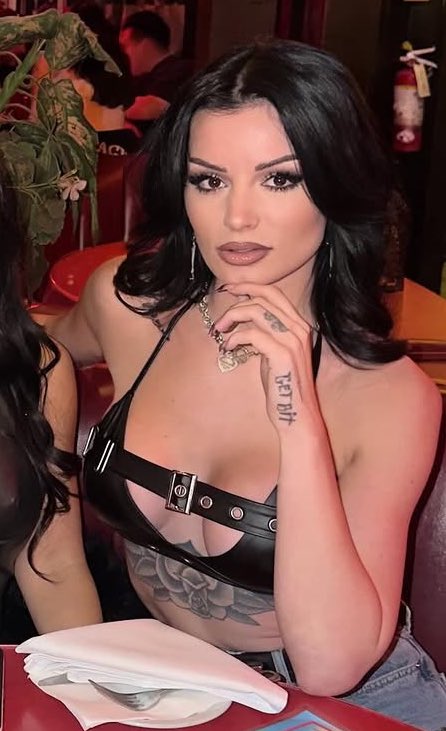 Paige (Parody) tweet media