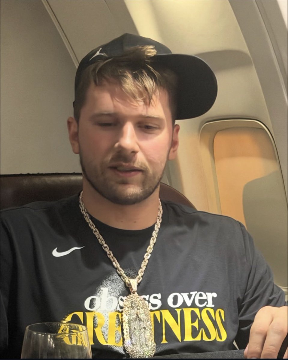 lex 🧃 tweet media