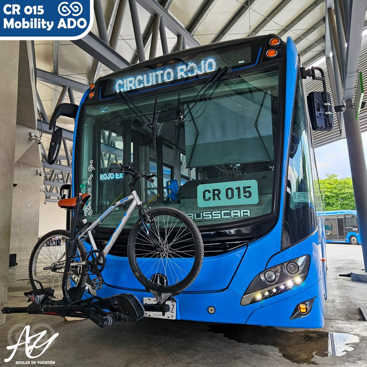 tecnochan's tweet photo. Desde el CETRAM Umán 🚏🌇
La hermosa CR 015 del Circuirto Rojo 💜💜💜
#VaYVen #MercedesBenz #Busscar #MobilityADO #CircuitoRojo https://t.co/3JZqXdy49M