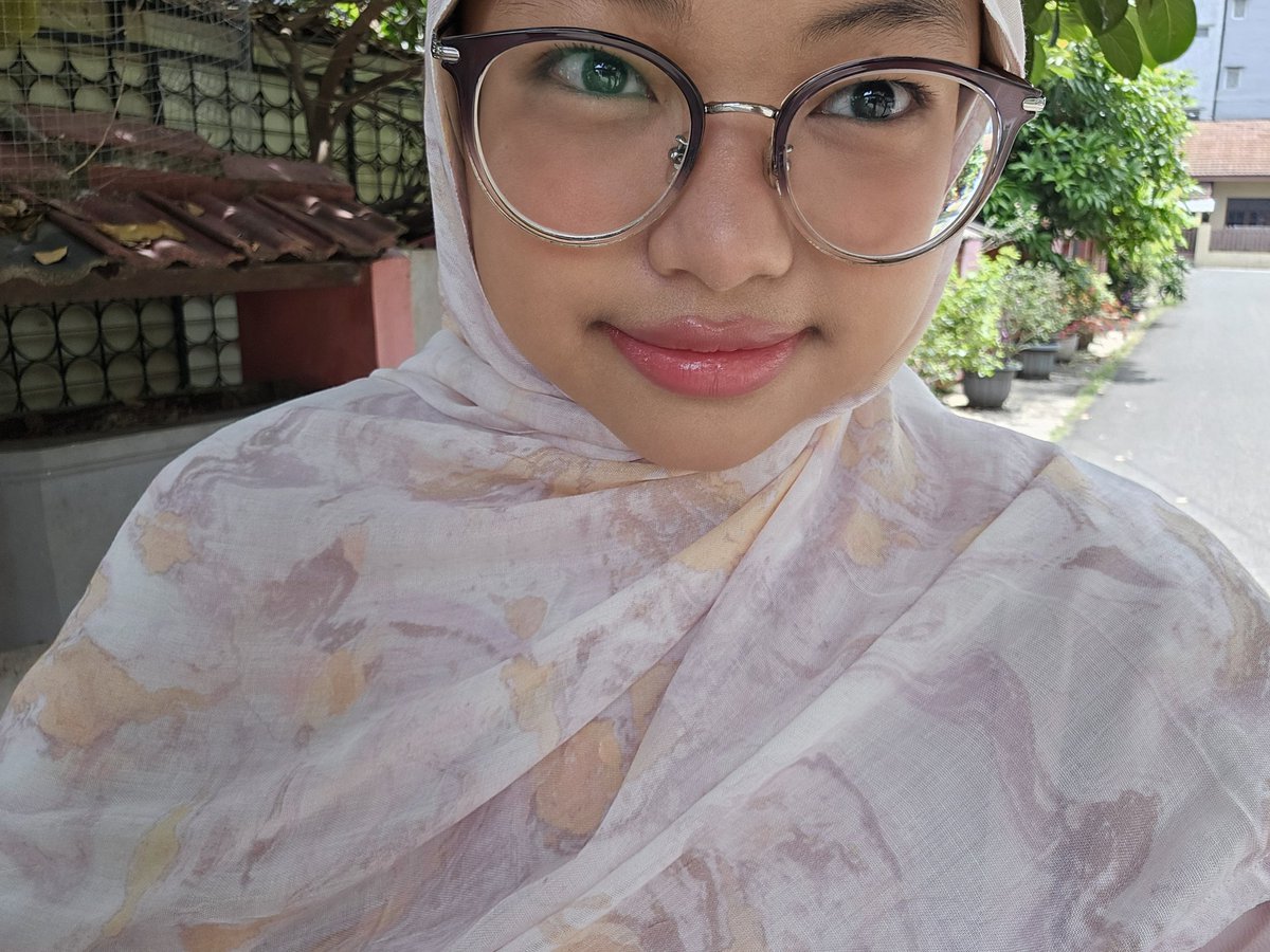 val🎣 lagi skripsi💭 tweet media