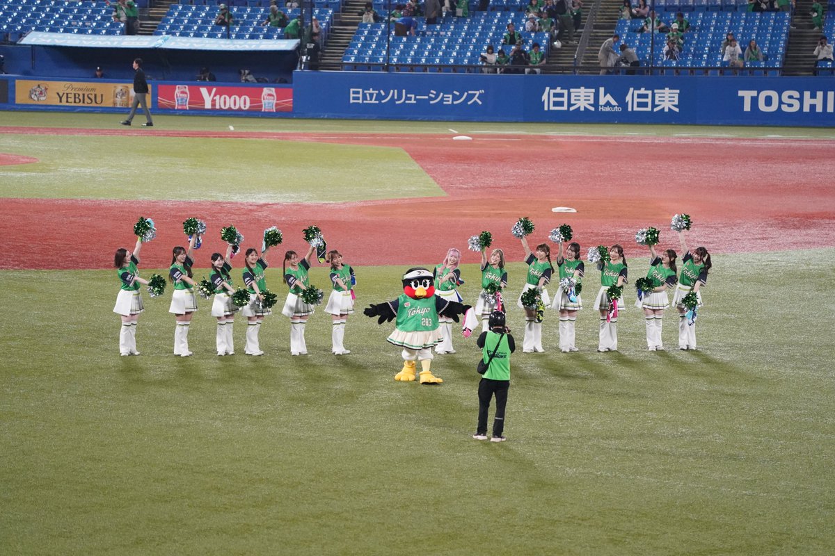 4374Yoshi's tweet image. 劇的なサヨナラ勝利。
激しく楽しかったな。
Passionさんお疲れ様でした。
YUZUHAさん気付いてくれたありがとう。
SUMIREさんのお手振りも待ってます。

#Passion
#YUZUHA6
#SUMIRE15