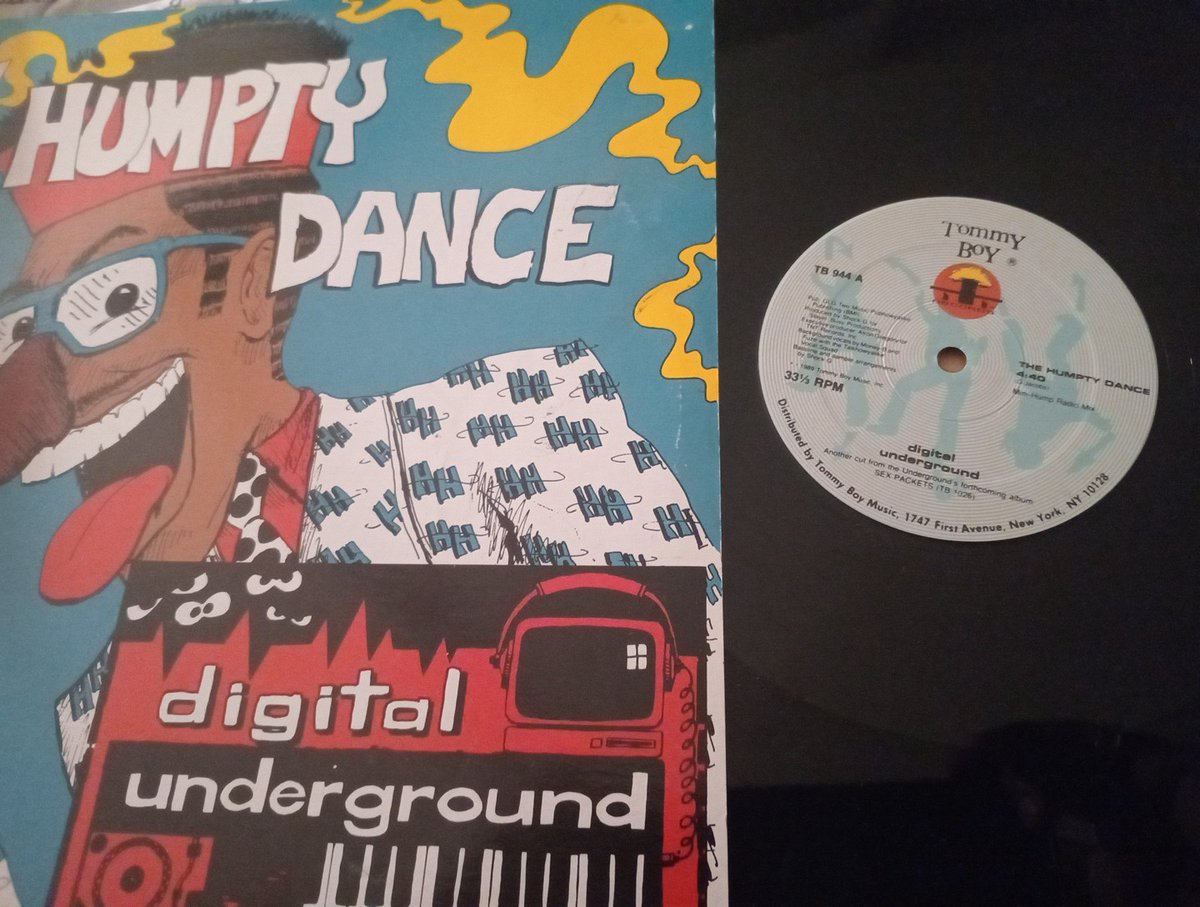 Peak90s's tweet photo. Digital  Underground  " The  Humpty  Dance " Orig  12"   
🔗 https://t.co/2AhzODOR2B  
 #ad https://t.co/AosTJM7wUO
