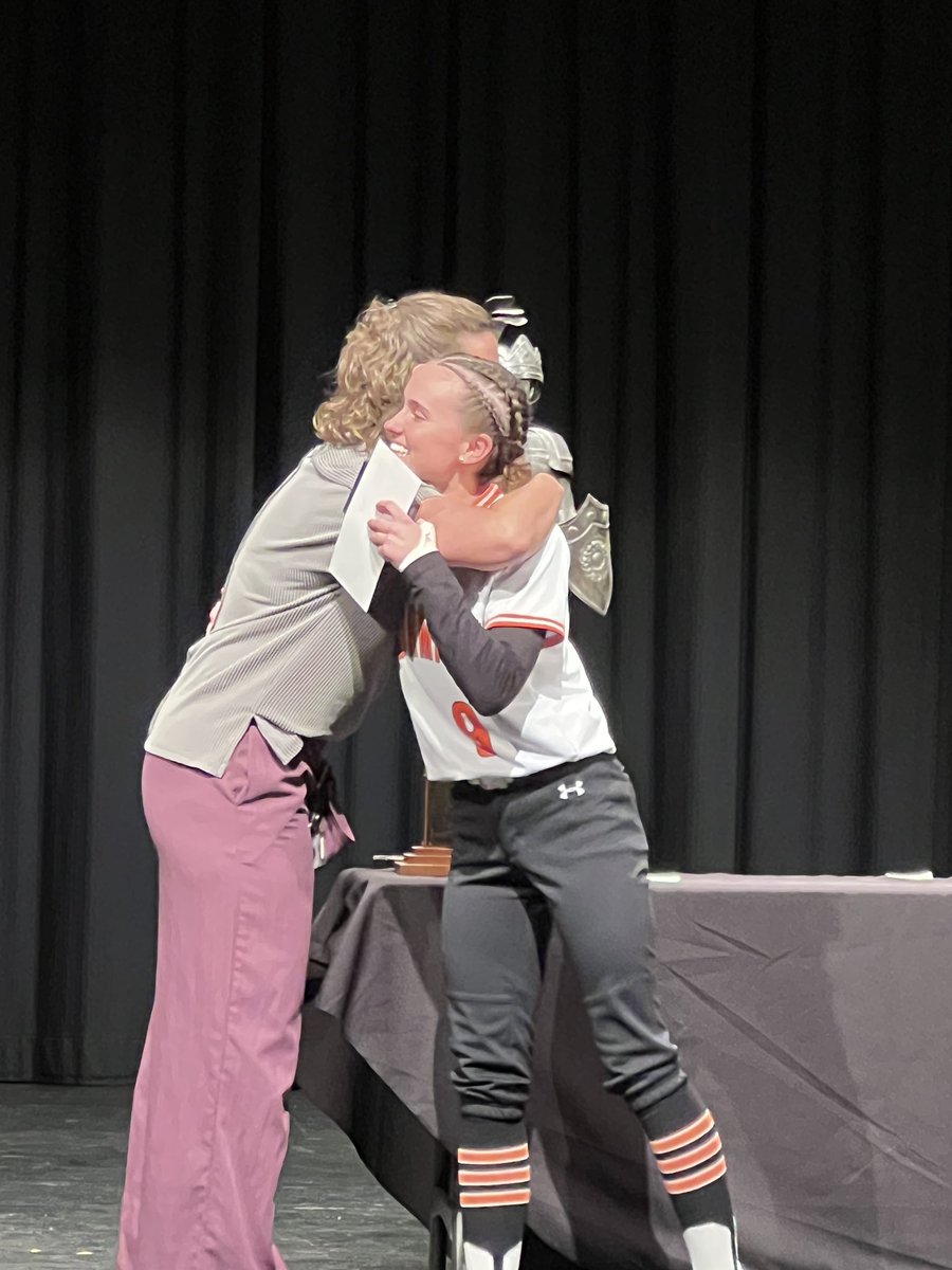 coachwilde's tweet photo. Very proud of Zoey receiving the 2026  “Service to the School” award at Normal Community HS. The award was started in 1952 and is selected annually by the associate principal. It is meant to recognize the student that embodies the very spirit of community at NCHS. 🧡🖤 https://t.co/aDaA0es788
