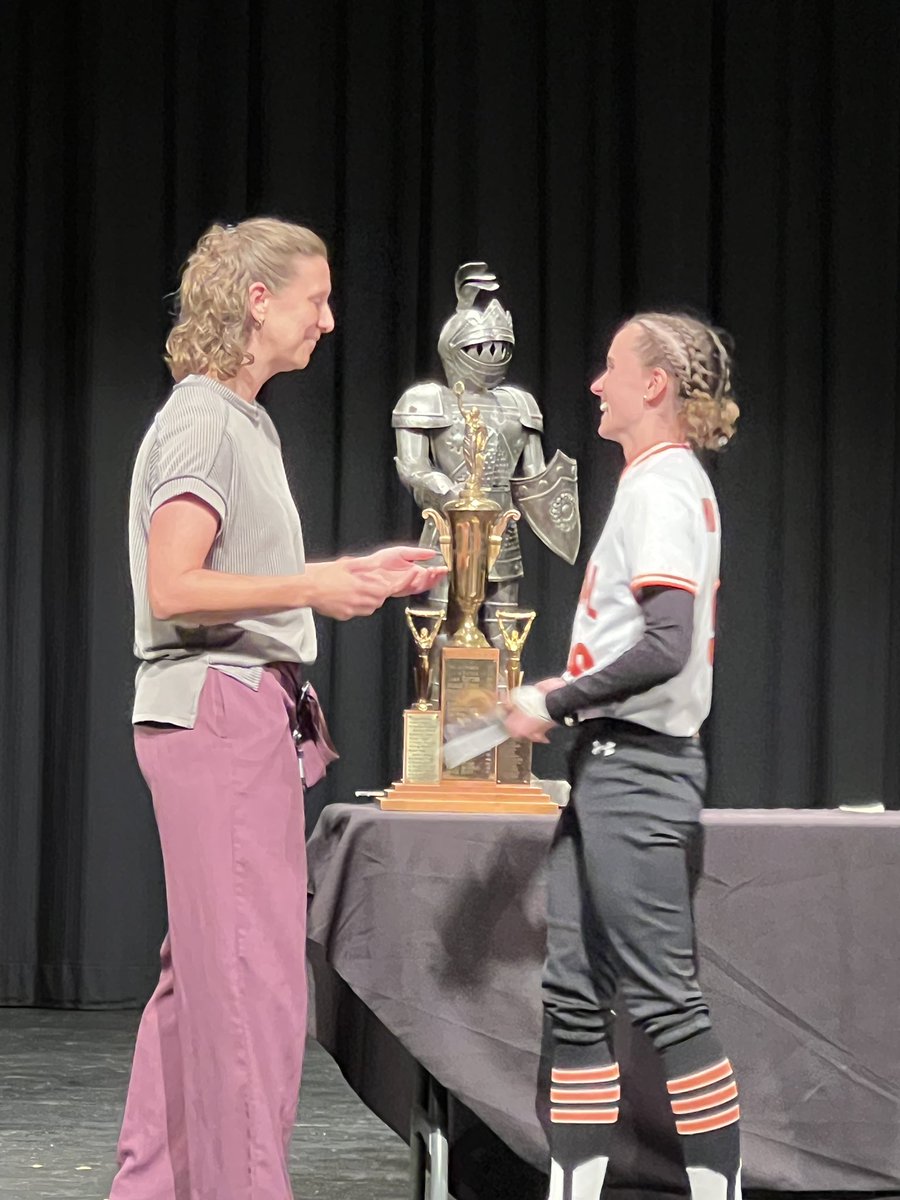 coachwilde's tweet photo. Very proud of Zoey receiving the 2026  “Service to the School” award at Normal Community HS. The award was started in 1952 and is selected annually by the associate principal. It is meant to recognize the student that embodies the very spirit of community at NCHS. 🧡🖤 https://t.co/aDaA0es788