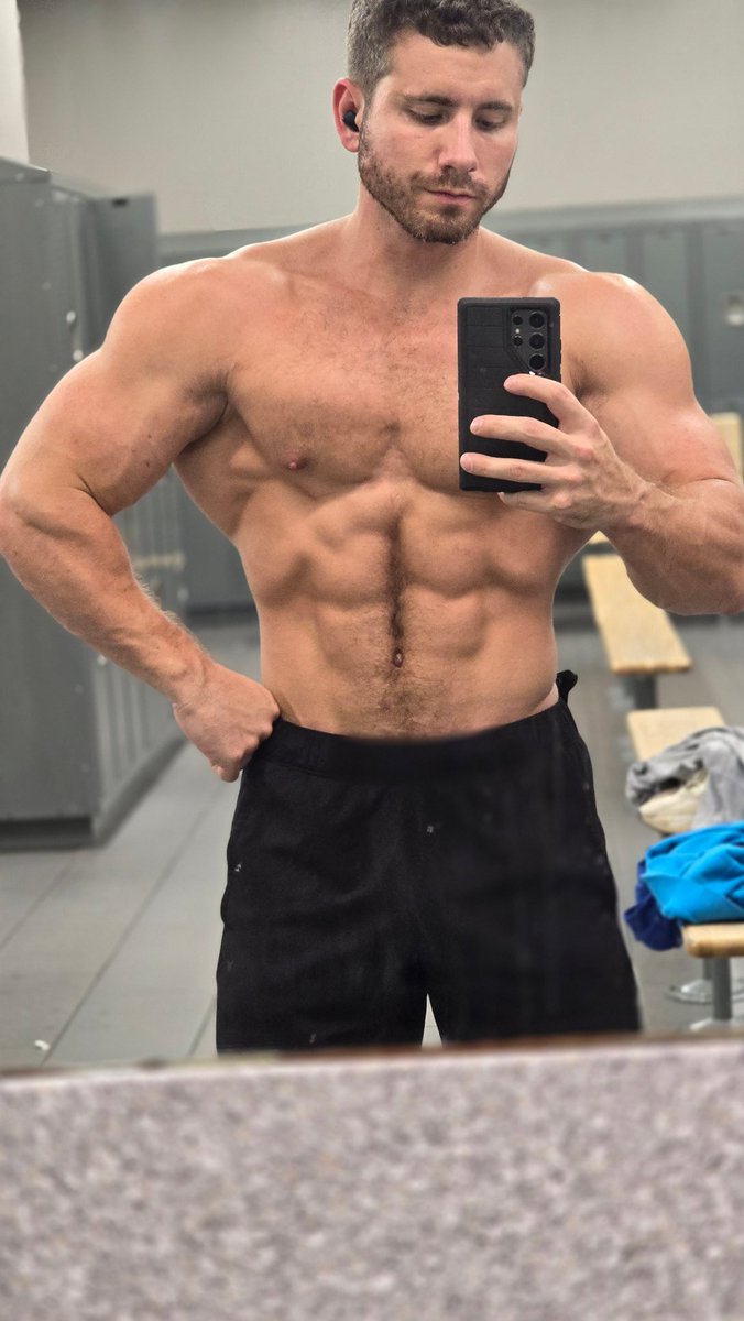 DerrickHenryFit tweet media