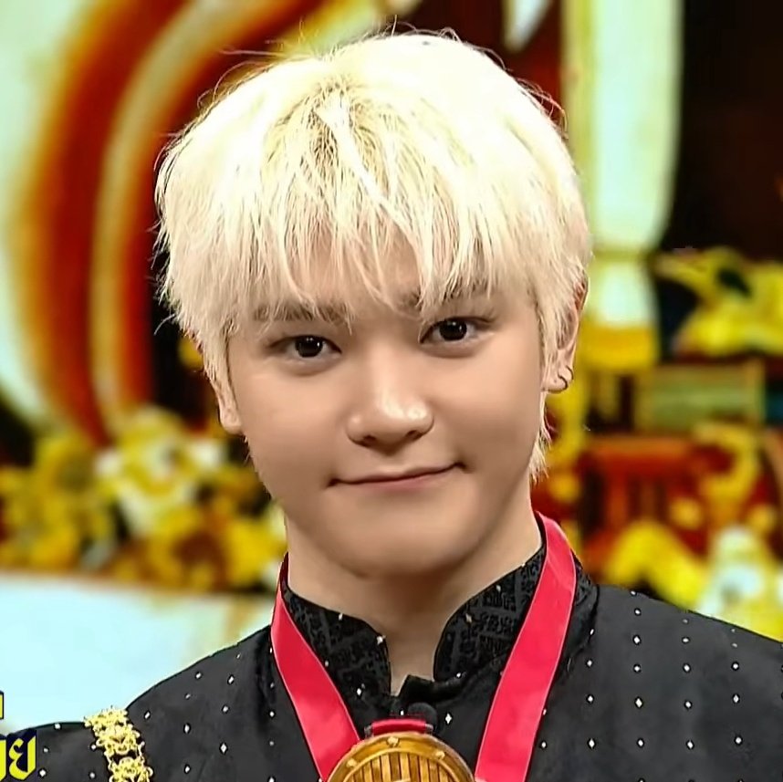 taeyong pics tweet media