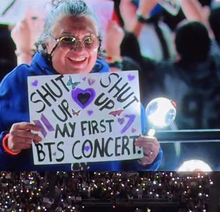 CYPHERS_DDAENG3's tweet image. “Shut up , Shut up My first bts concert” 🥺