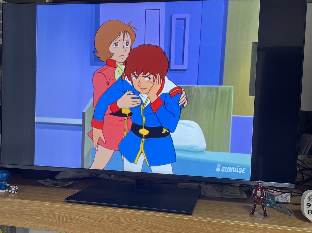 green4409's tweet photo. 令和にすごいことに気がついたんですけど…

もしかして、ガンダムって、かなり面白い？！

(気圧にやられて何もしたくなくって、子供遊ばせながら、今朝夫と話題になった、劇場版機動戦士ガンダム観てる。) https://t.co/fGV3b5LYhZ