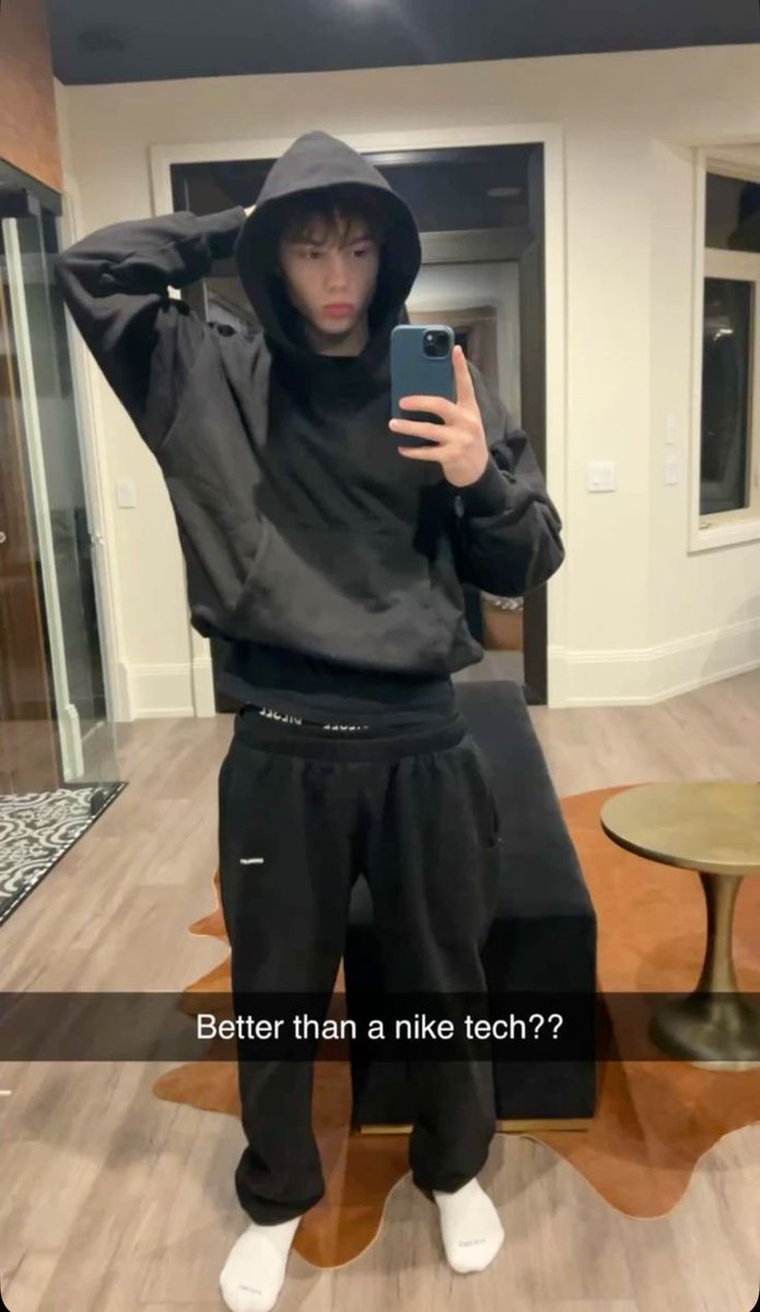 Maxec tweet media