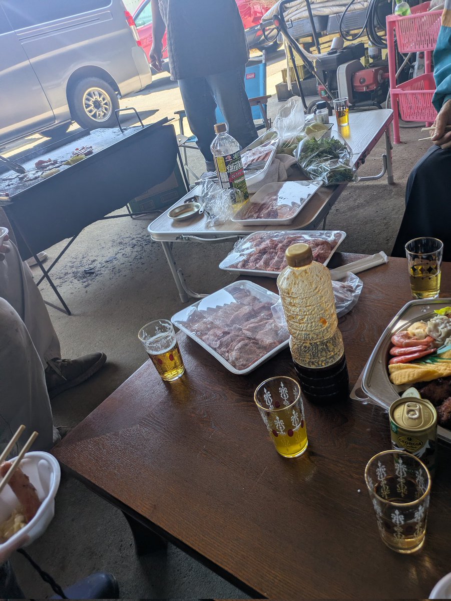 orui0221's tweet photo. 昨日は旦那の実家で田植え前の決起集会（BBQ！）
向こうの親戚の人達とも少しは仲良く慣れたかな……？
月曜日から田植えのお手伝い頑張るど💪('ω'💪) https://t.co/E1tO9EVdxI
