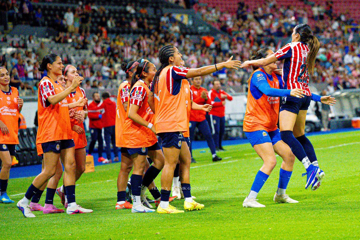 FrameX_OF's tweet photo. 📸 Galería Frame X | Chivas Femenil vs Tuzas
📍 Estadio Jalisco – Guadalajara, Jalisco
📷 Fotografías por Yannik González
⸻
#ChivasFemenil #Tuzas #LigaMXFemenil #GaleríaFrameX #FotografíaDeFútbol #YannikGonzález #EstadioJalisco #FutbolFemenil #CoberturaFrameX https://t.co/IeGWcdKN1y
