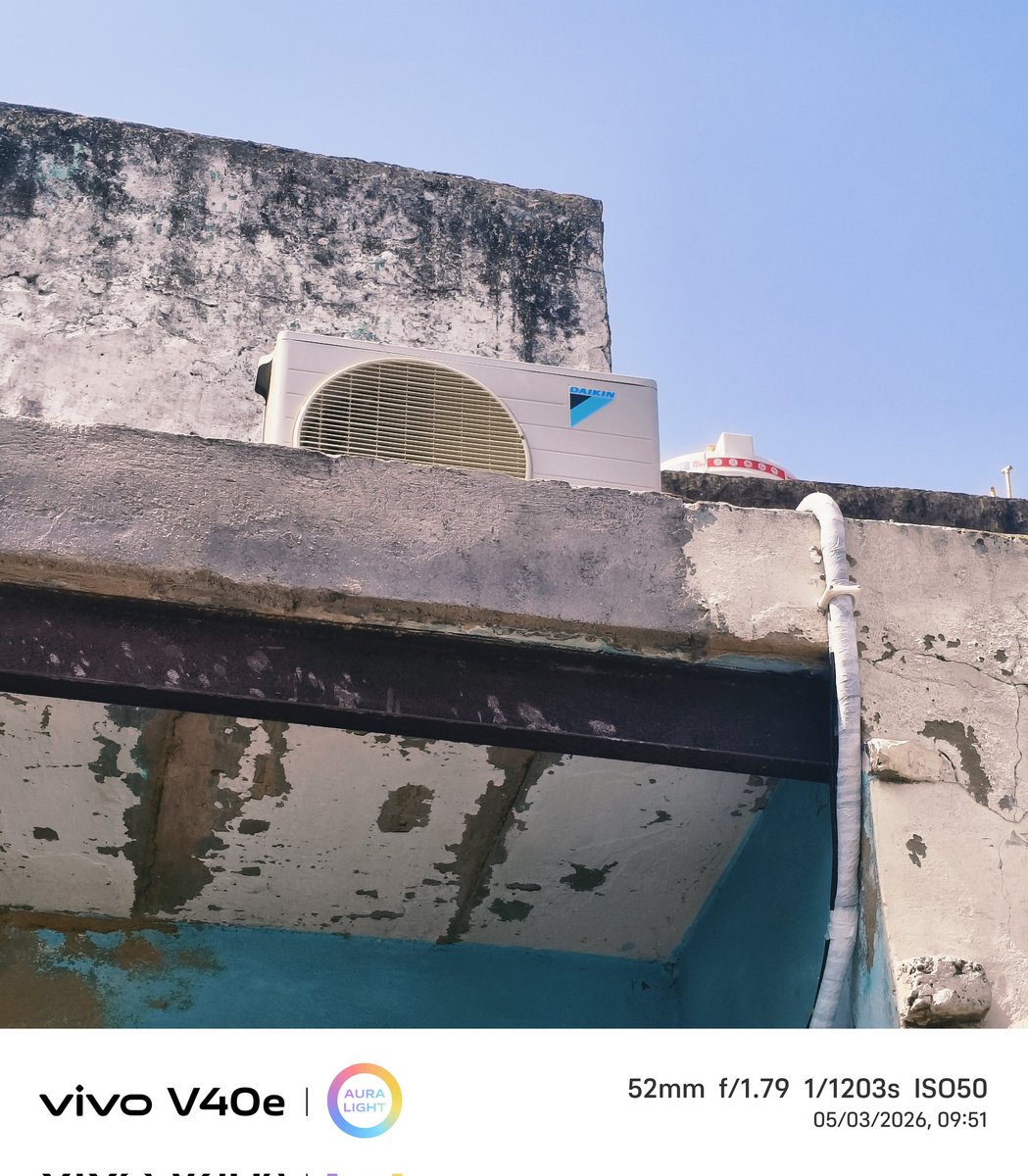 Navodayan_2017's tweet image. @Flipkart @FlipkartSupport @DaikinIndia ,This shows poor coordination and service failure from both Flipkart and Daikin. Kindly acknowledge and take responsibility.

#Flipkart #Daikin #ACInstallation
2/2