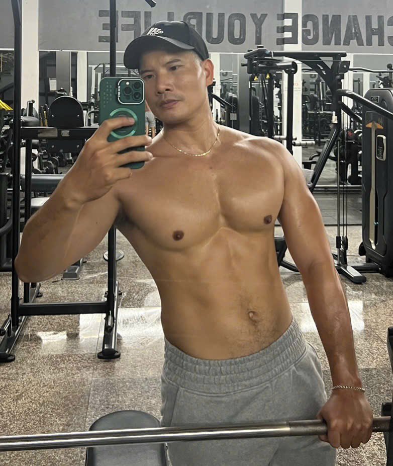Tony Lê - Gym muscle tweet media