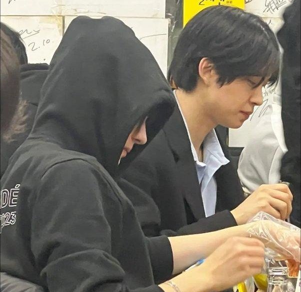 리리¹¹ always with donggyu and geonwoo tweet media