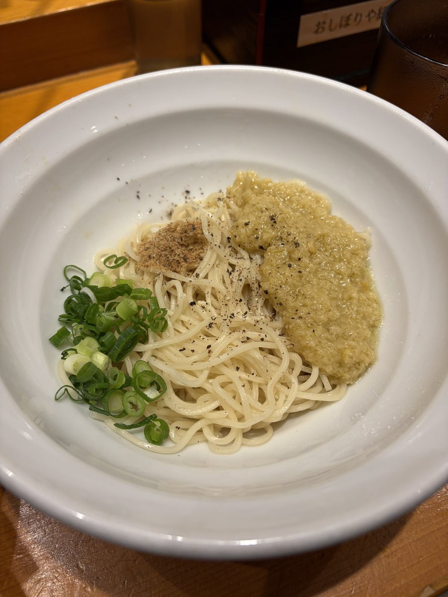 の tweet media