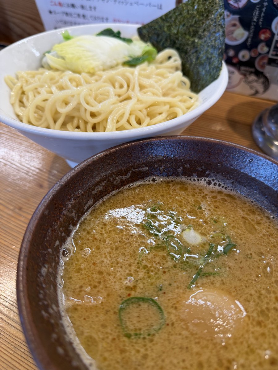 いつ樹本店さん。
限定
濃厚牡蠣醬油つけ麺。
いつも心遣い
ありがとうございます♪
美味しかったです♪♪♪
#いつ樹本店