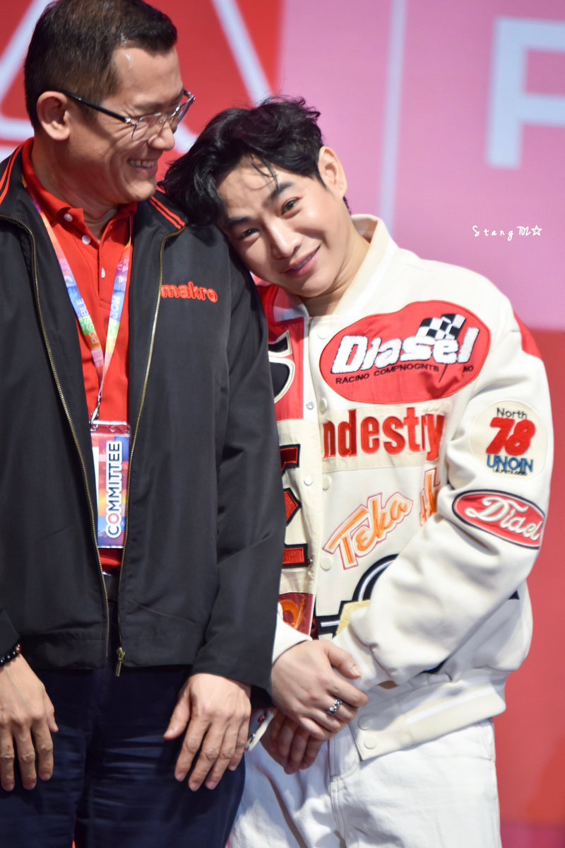 Still looking good at 30+แฟนชื่อเป๊กผลิต...ILYSB ♡ tweet media