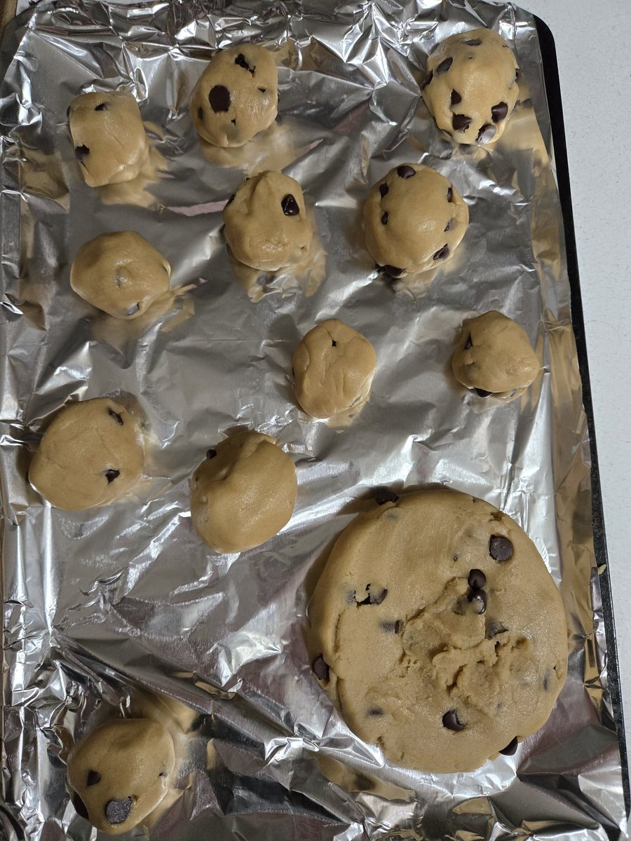 ToothlandTTV's tweet image. Cookieeeeees #cooking