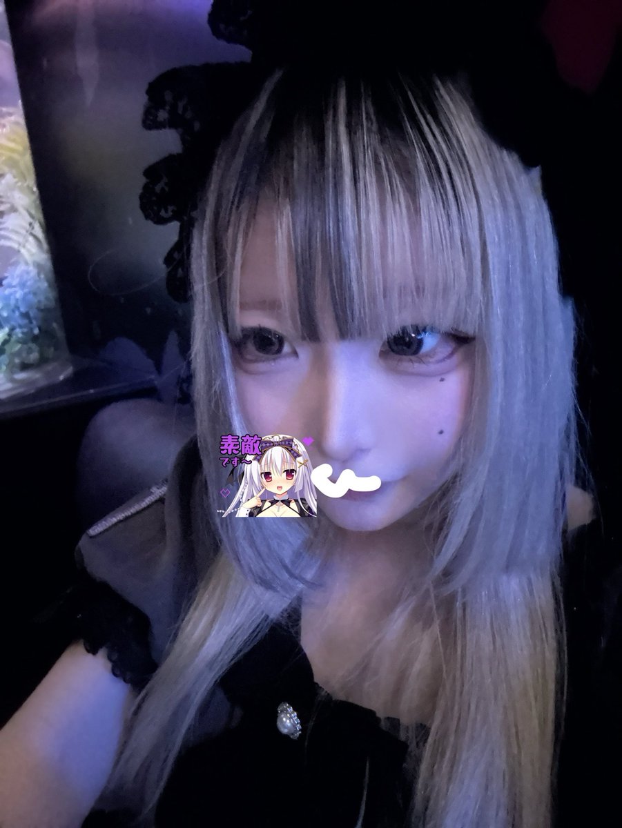 † tweet media