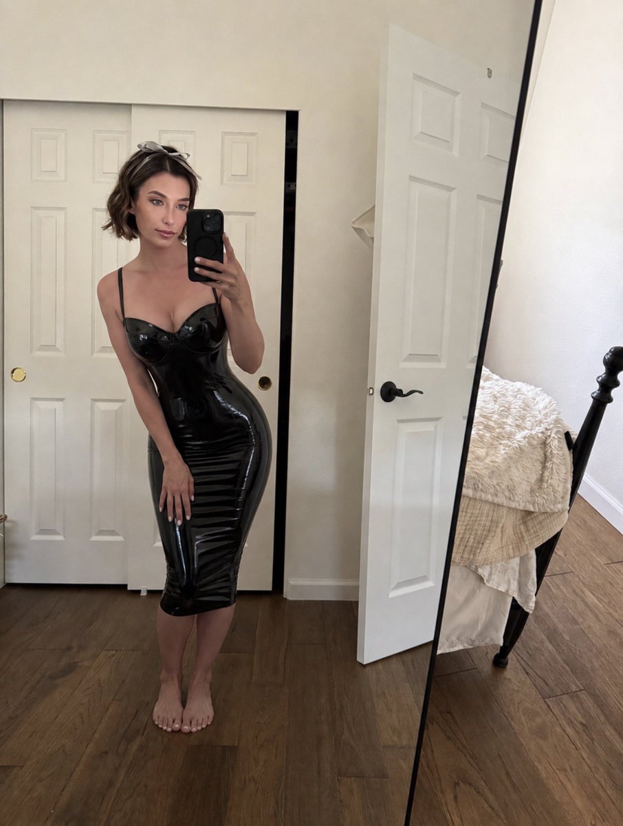 Evil Evie tweet media