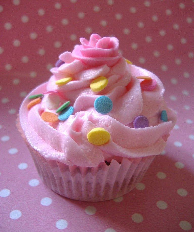 🧁 tweet media