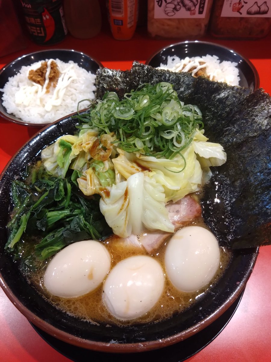 おち.めたる tweet media