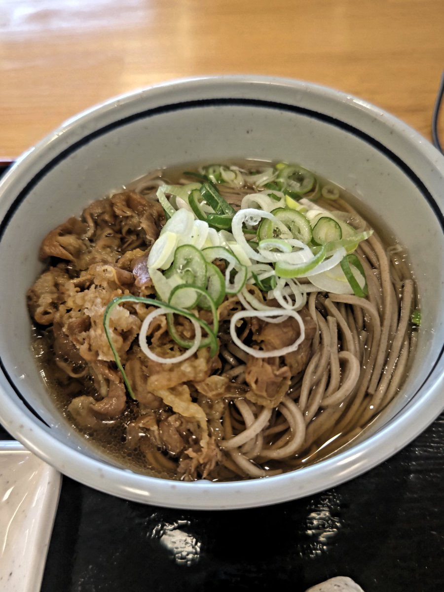 本能ままに生きる男。サム tweet media
