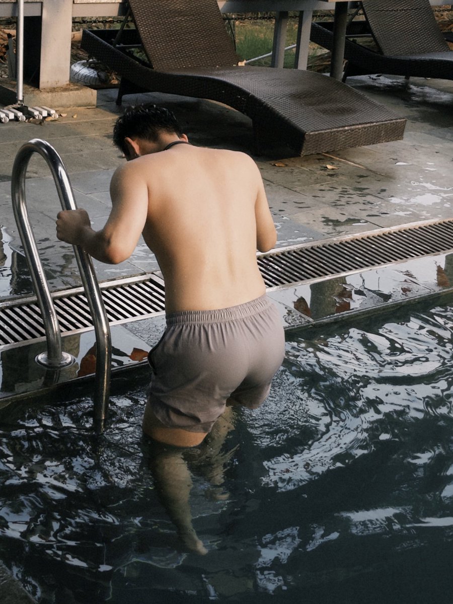 beedam_06's tweet image. có ai đi bơi chung hongg
#swim #bơi #bot #gym