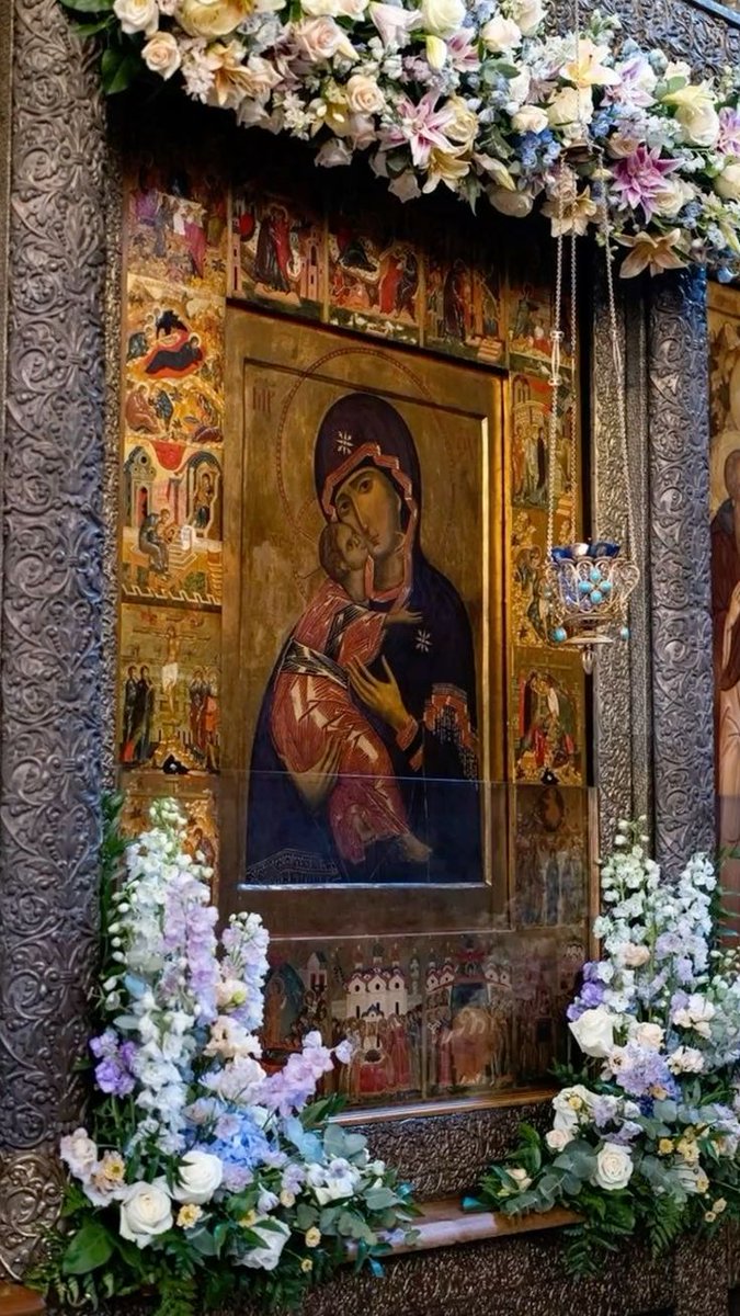 Χριστός Ανέστη!🌷
Ευλογημένη Κυριακή!🌺🌷🌻