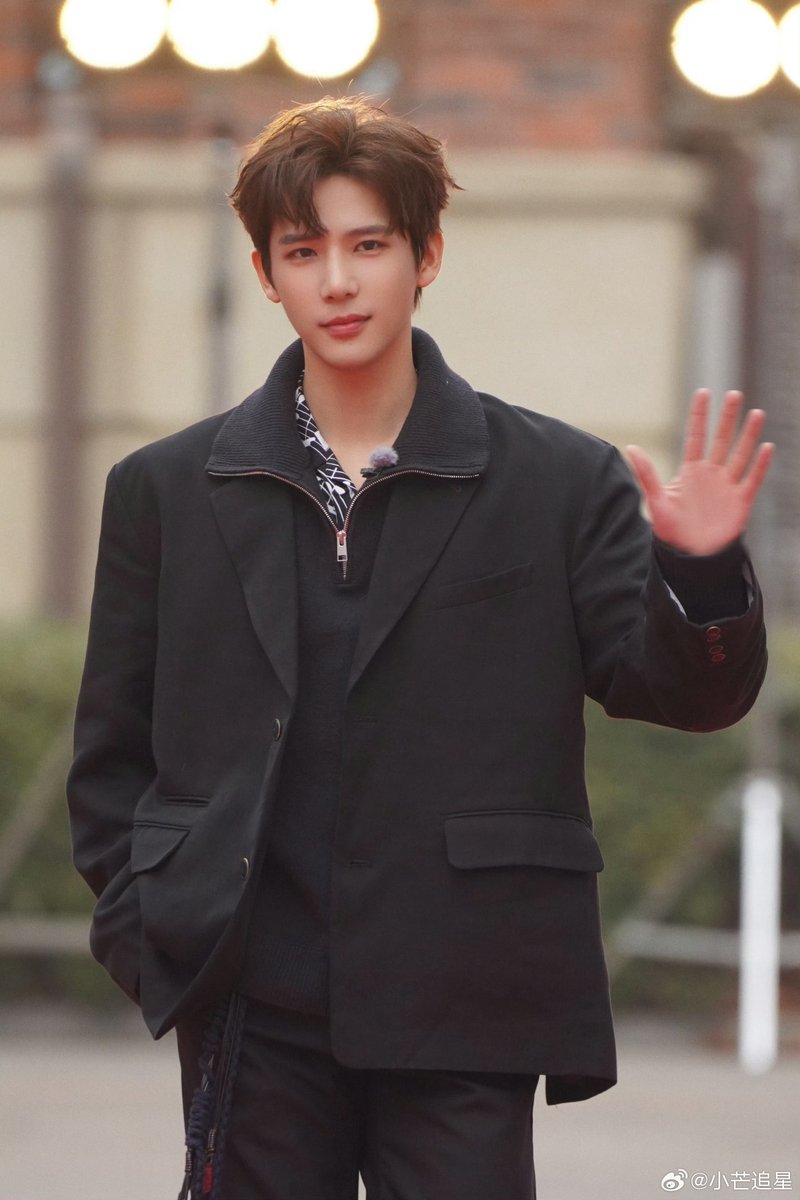 Wang Anyu Bus Center tweet media