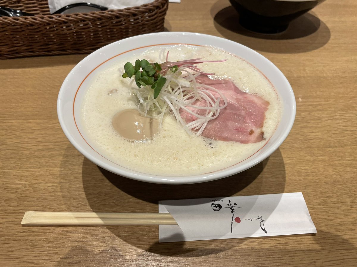 oxyva's tweet photo. 生存報告（博物館巡りやら科学館やら大阪へ呑みやら）（現在進行形） https://t.co/jGKMhg8BBW
