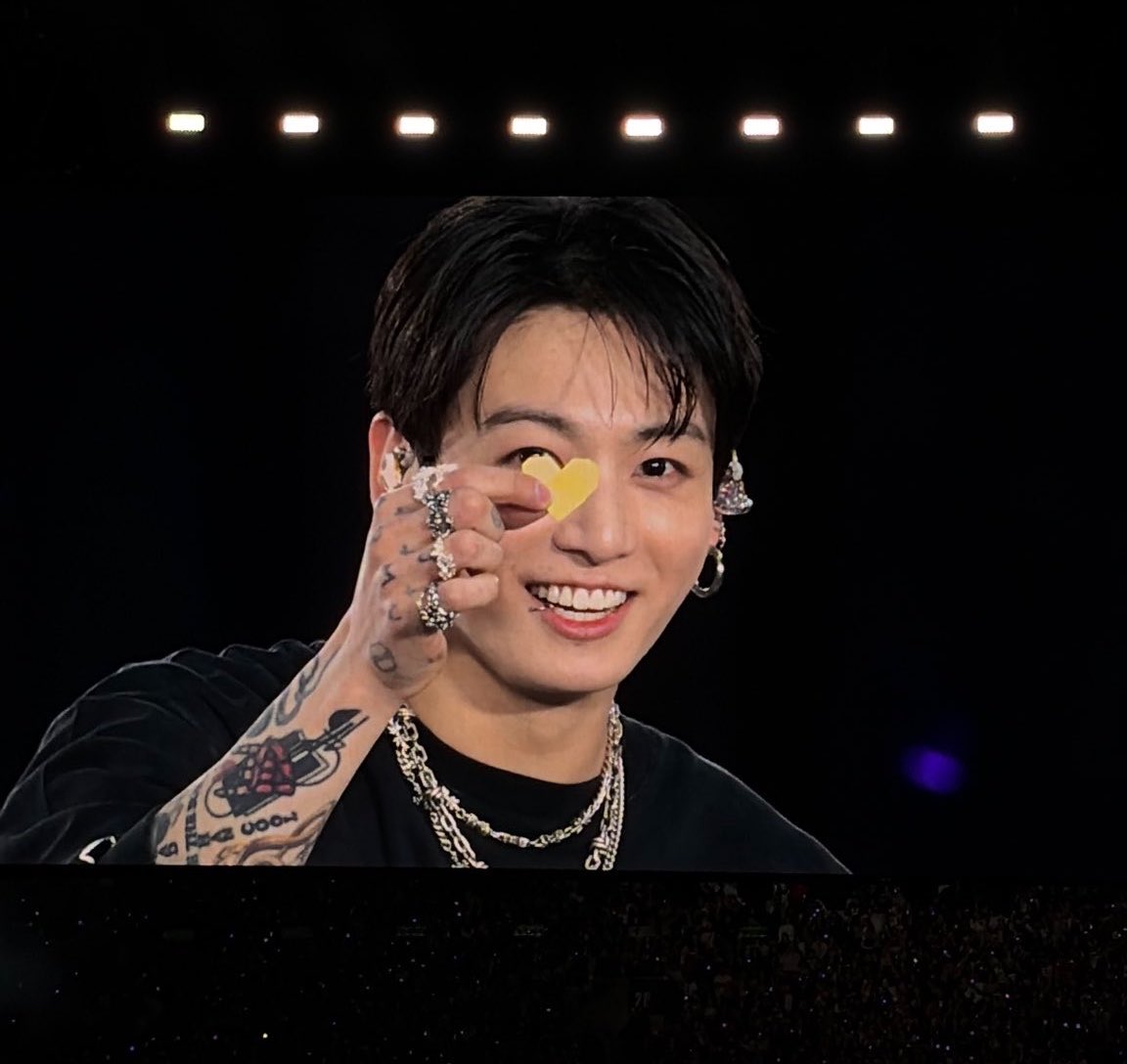 jungkook pics ♥︎ tweet media