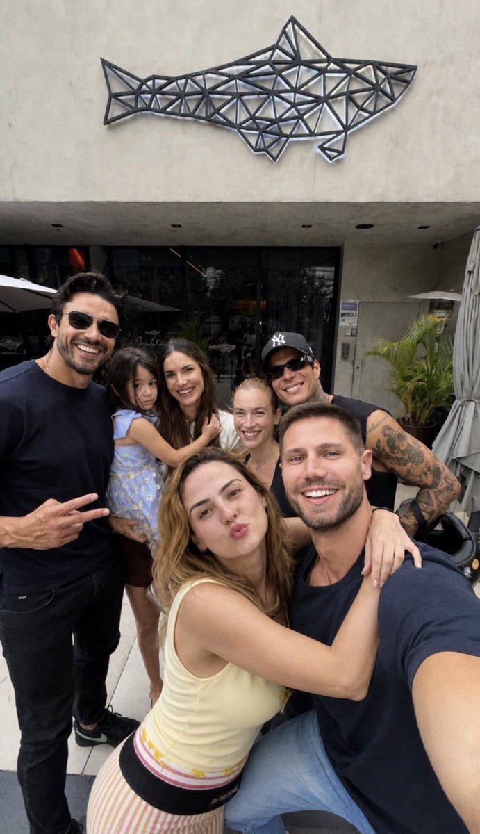 bea juridico cachacida renault 🥂🍺 tweet media