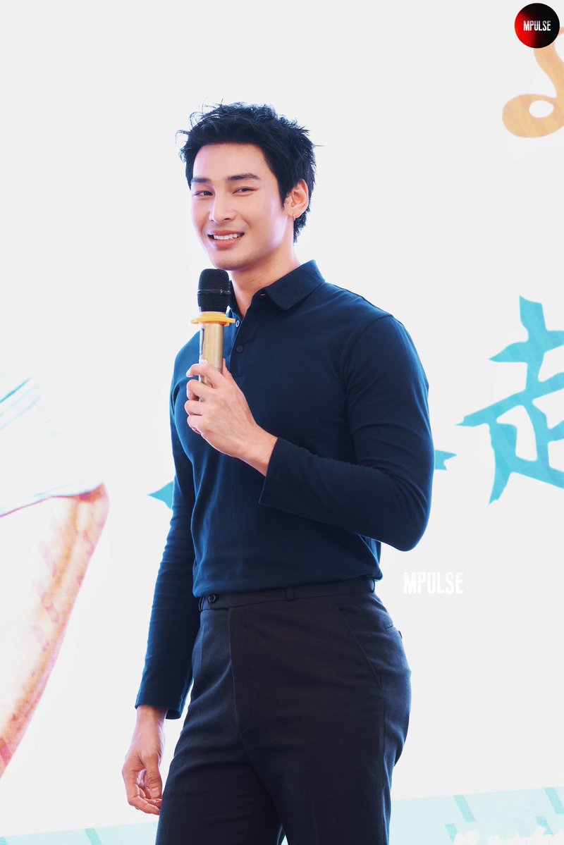 𝟐𝟎𝟐𝟔𝟎𝟓𝟎𝟑
𝐀𝐦𝐚𝐳𝐢𝐧𝐠💛✨

#ShineXianFansignAPO
#ApoNattawin 
<a href="/Nnattawin1/">Nnattawin</a>