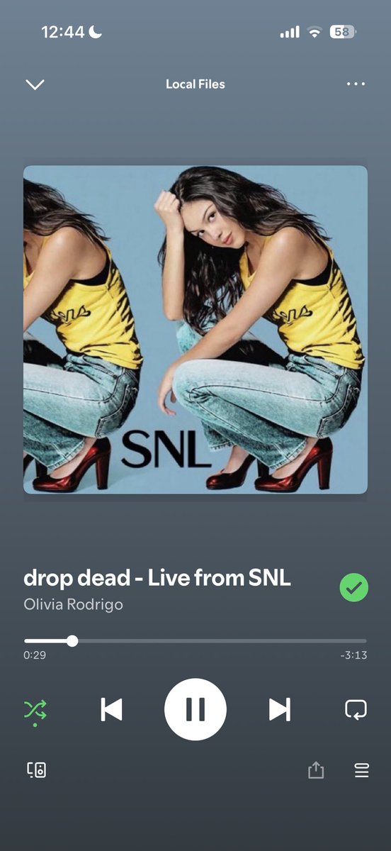 lya 𑣿 is so in love!! tweet media
