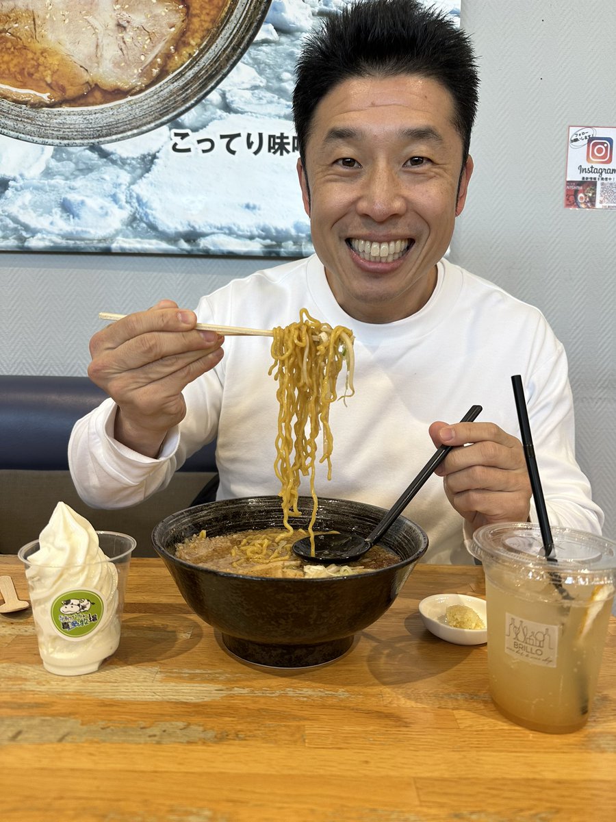 なかやまきんに君 tweet media